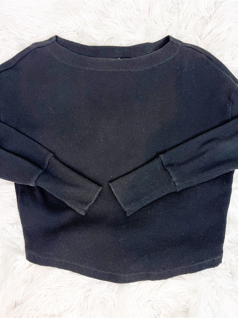 AKEMI + KIN ANTHROPOLOGIE BLACK THERMAL LONG SLEEVE BOATNECK SHIRT WOMENS SMALL